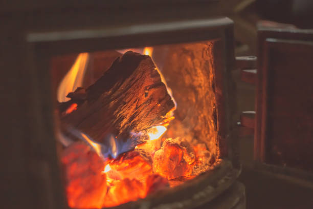 #Prévention | ⚠️ Monoxyde de carbone : pour les fêtes de fin d'année, attention à l'utilisation des appareils à combustion ! 🌡️
👉 respectez les instructions d'utilisation de vos appareils à combustion
👉 aérez régulièrement votre logement

➕infos : bit.ly/3ooMQxM