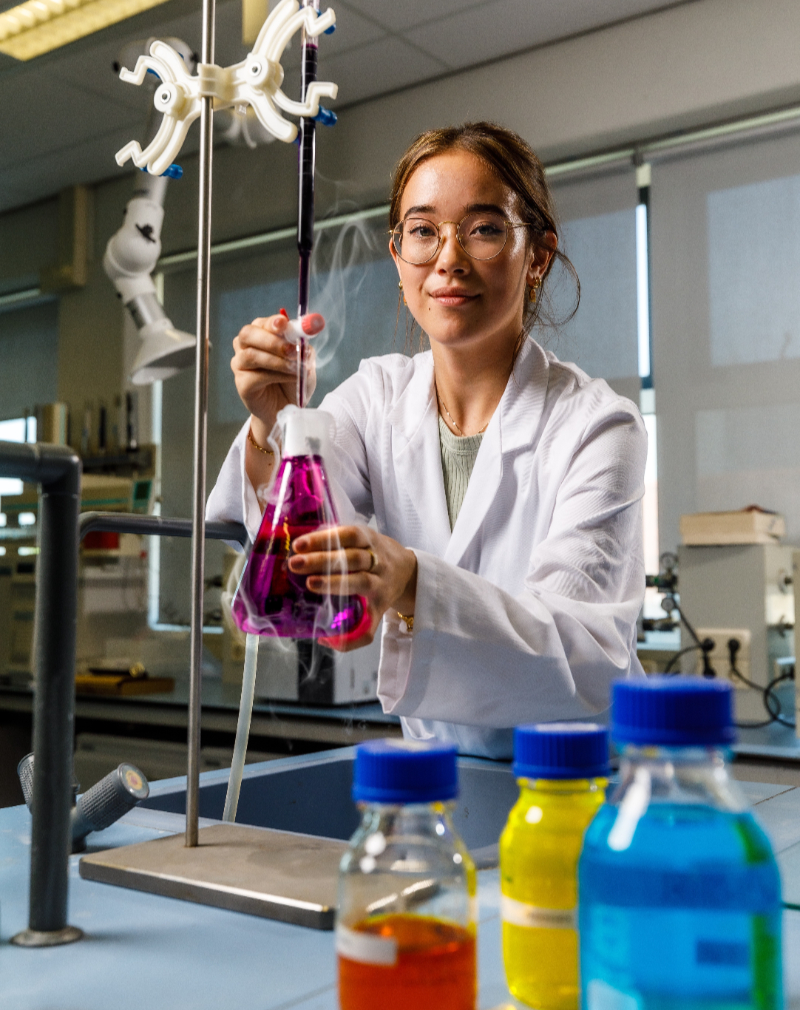 Trots op onze plek in de landelijke Keuzegids, het beste grote ROC van Nederland! Opnieuw een podiumplek samen met <a href="/hoornbeeck/">Hoornbeeck College</a> en @mensoalting. Studenten, medewerkers, collega bedrijfsopleiders en bedrijfsleven: deze is voor jullie! bit.ly/3pJnlYv #ditismbo #keuzegids