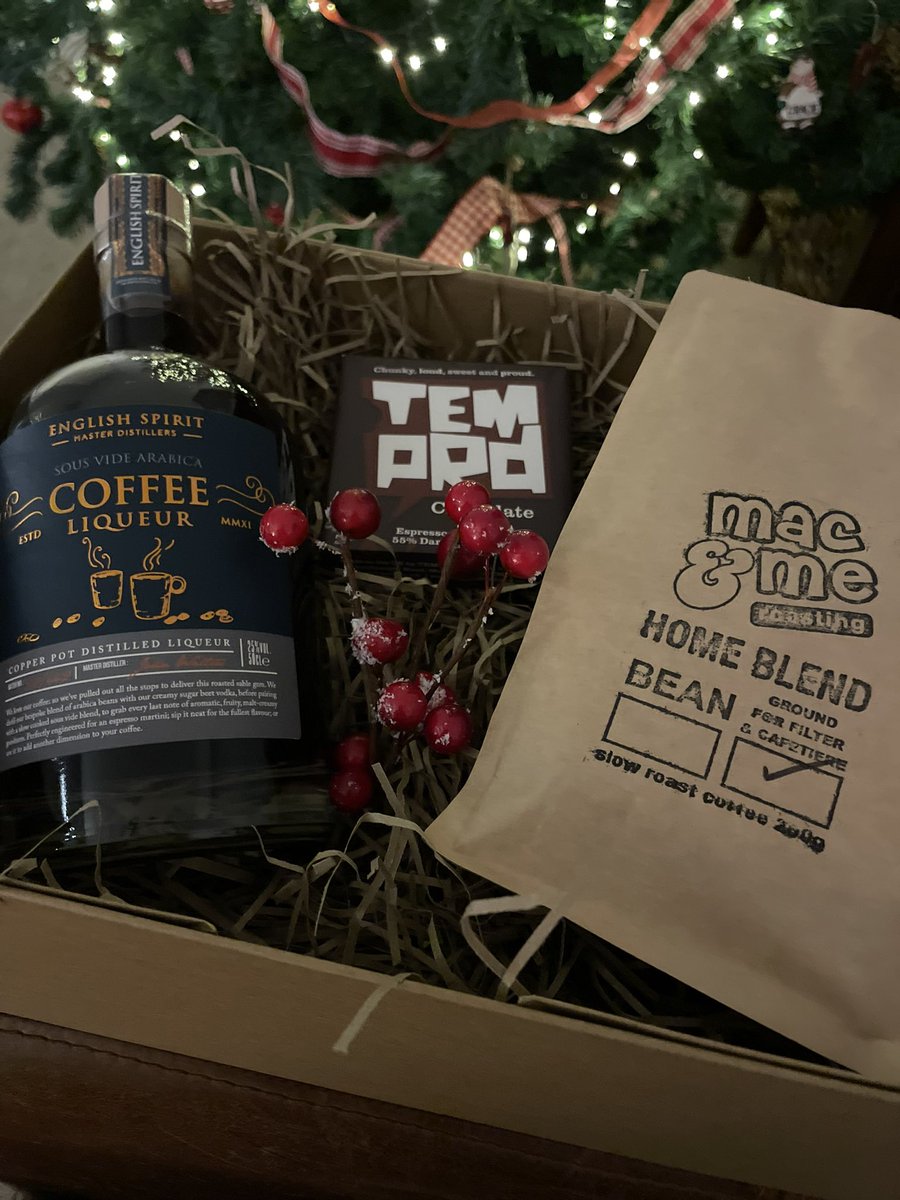 Secret Hamper ™ tweet media