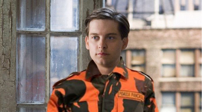 Peter parker                 Peter parkir