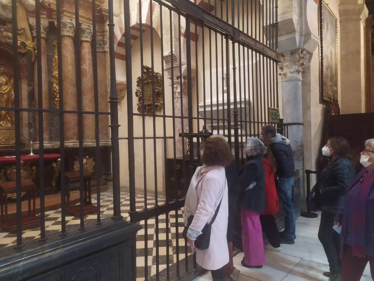 MBACordoba's tweet photo. Las visitas temáticas sobre Verdiguier, en imágenes. El @MBACordoba en la calle. Descubre la #Córdoba de #Verdiguier https://t.co/kGYF6noaF7
