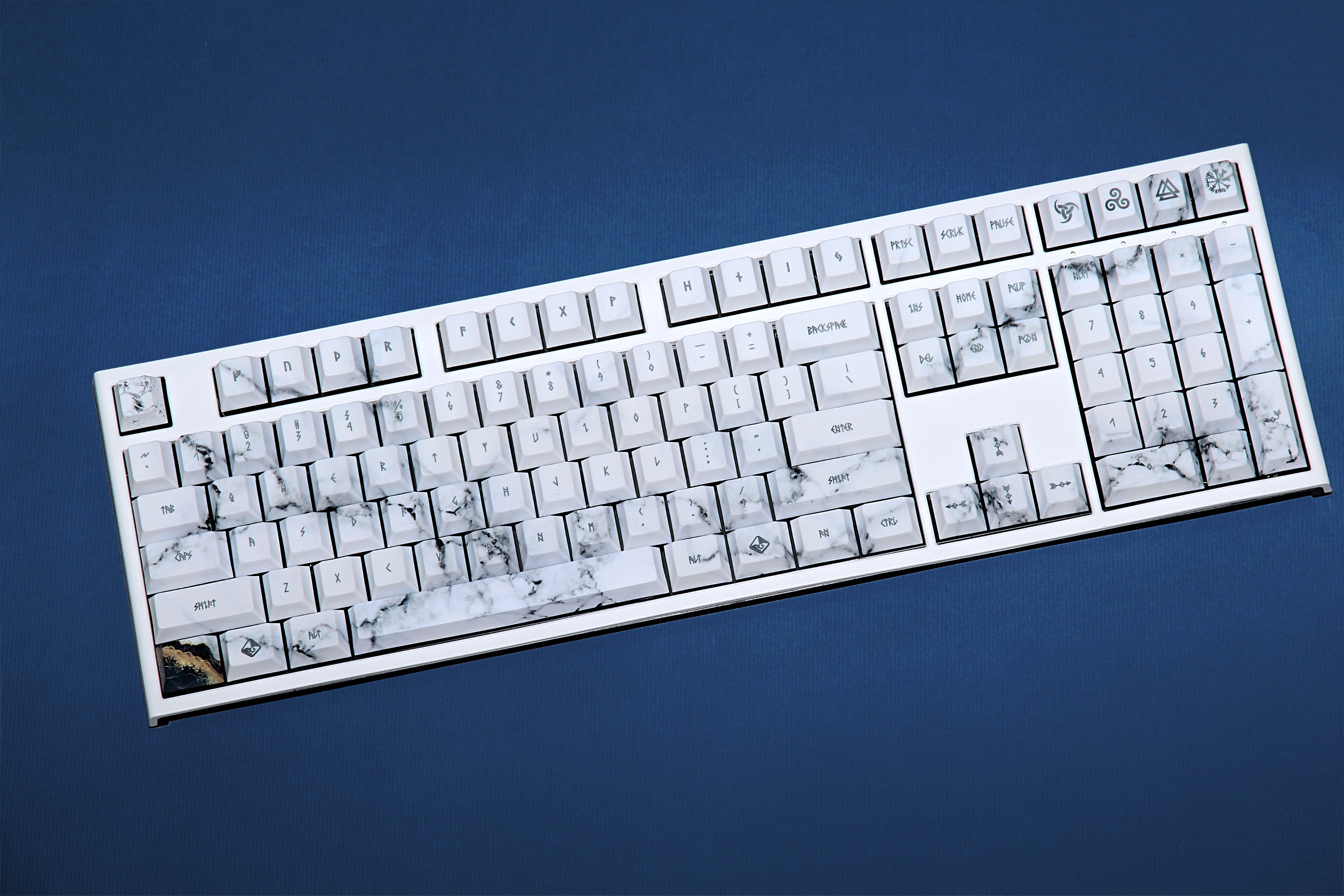 Traitors ETERNITY 108 Keycap Set ゲーミングキーキャップ