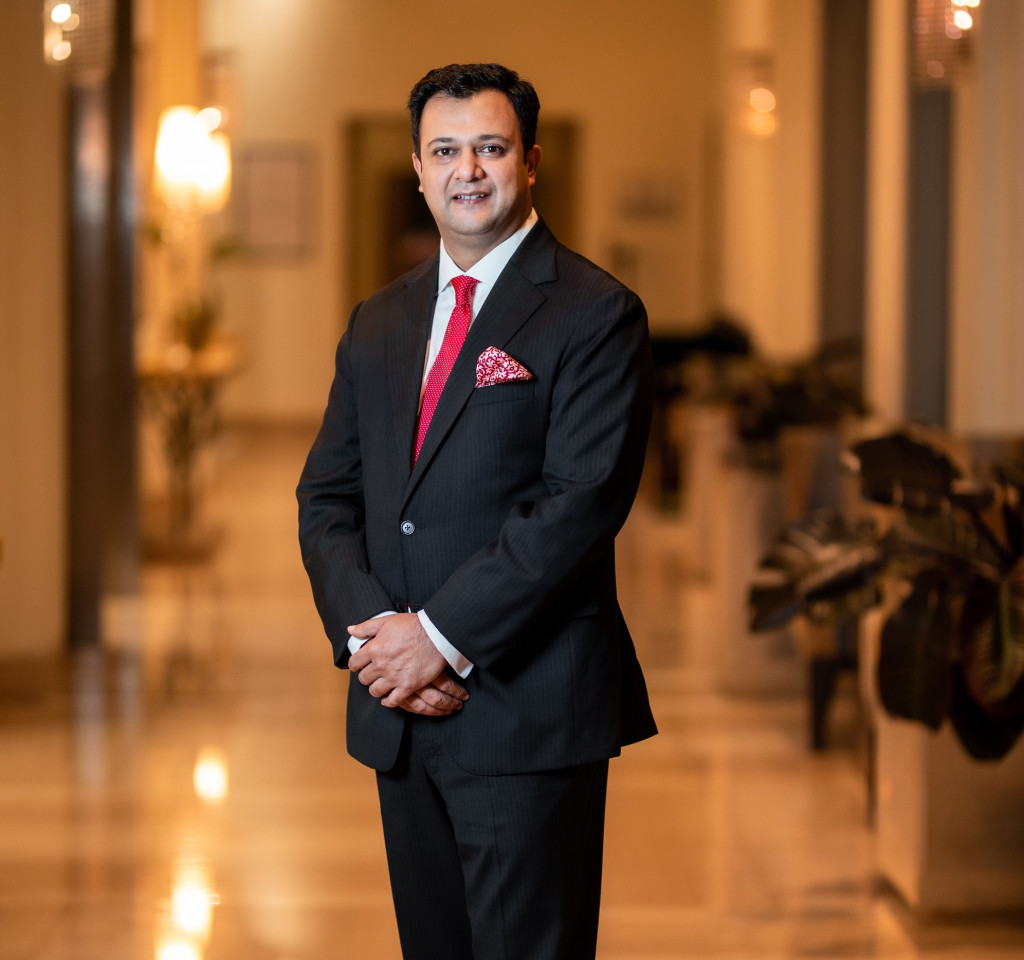execmag's tweet photo. Gaurav Soneja is the new General Manager of ITC Gardenia - https://t.co/Vp6jog2eYN #GeneralManager #ITCGardenia #People https://t.co/UlC7MqrSMV
