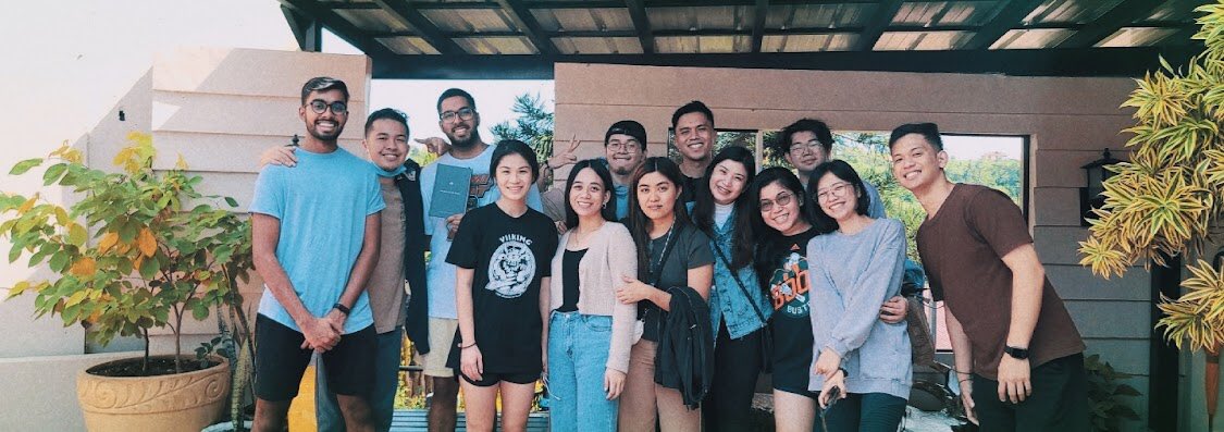 Dympsea's tweet photo. Best team. Best people. Best friends. Love doing life with them. https://t.co/GJRZ7QkmFm