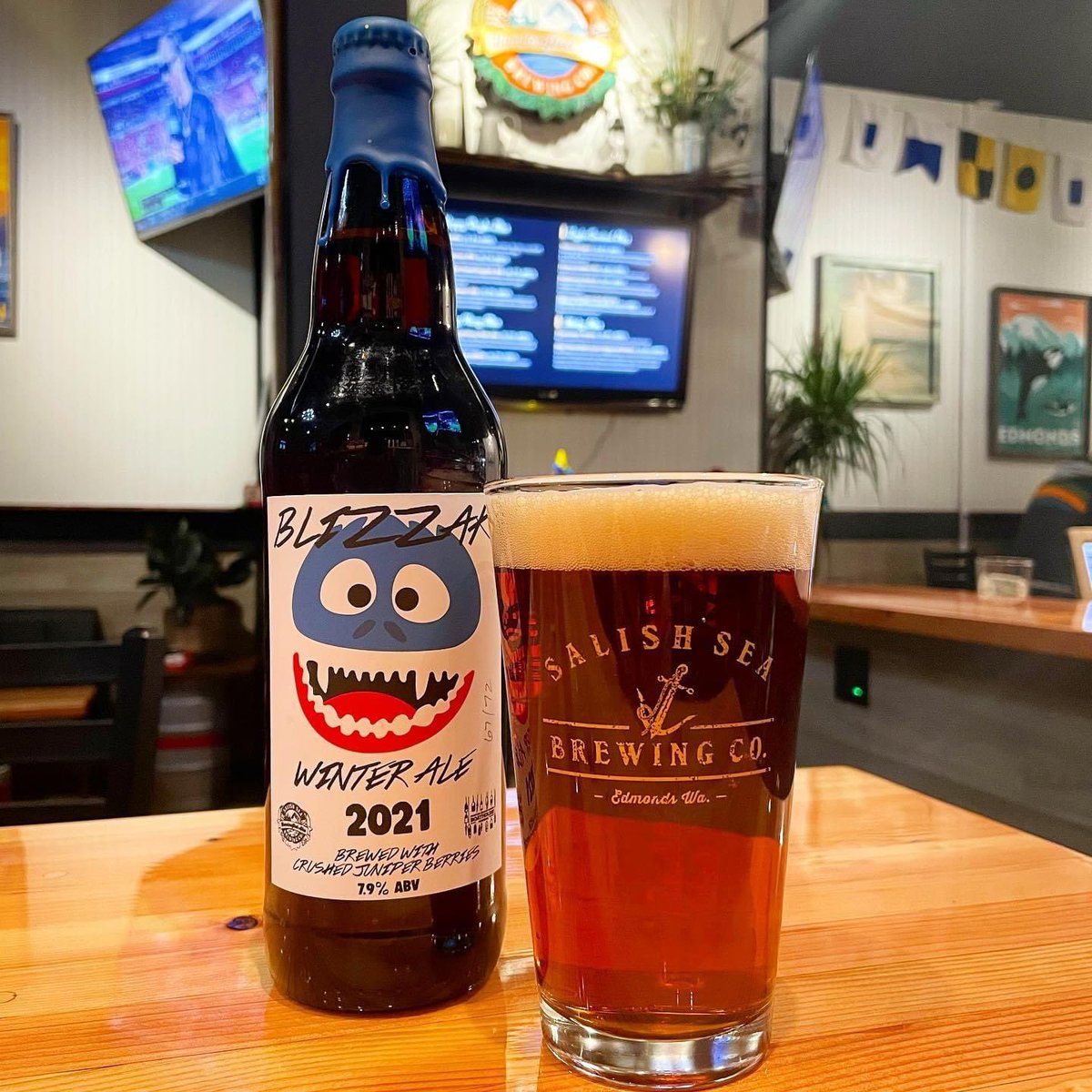 Perfect stocking stuffer is back! BLIZZAK Winter Ale available at both Brewpub and Boathouse locations.   Brewed with an array of crystal malts, Munich and a touch of black malt. Hopped w/ Chinook &amp; Columbus &amp; amplified w/ addition of smashed juniper berries on boil. Delicious!