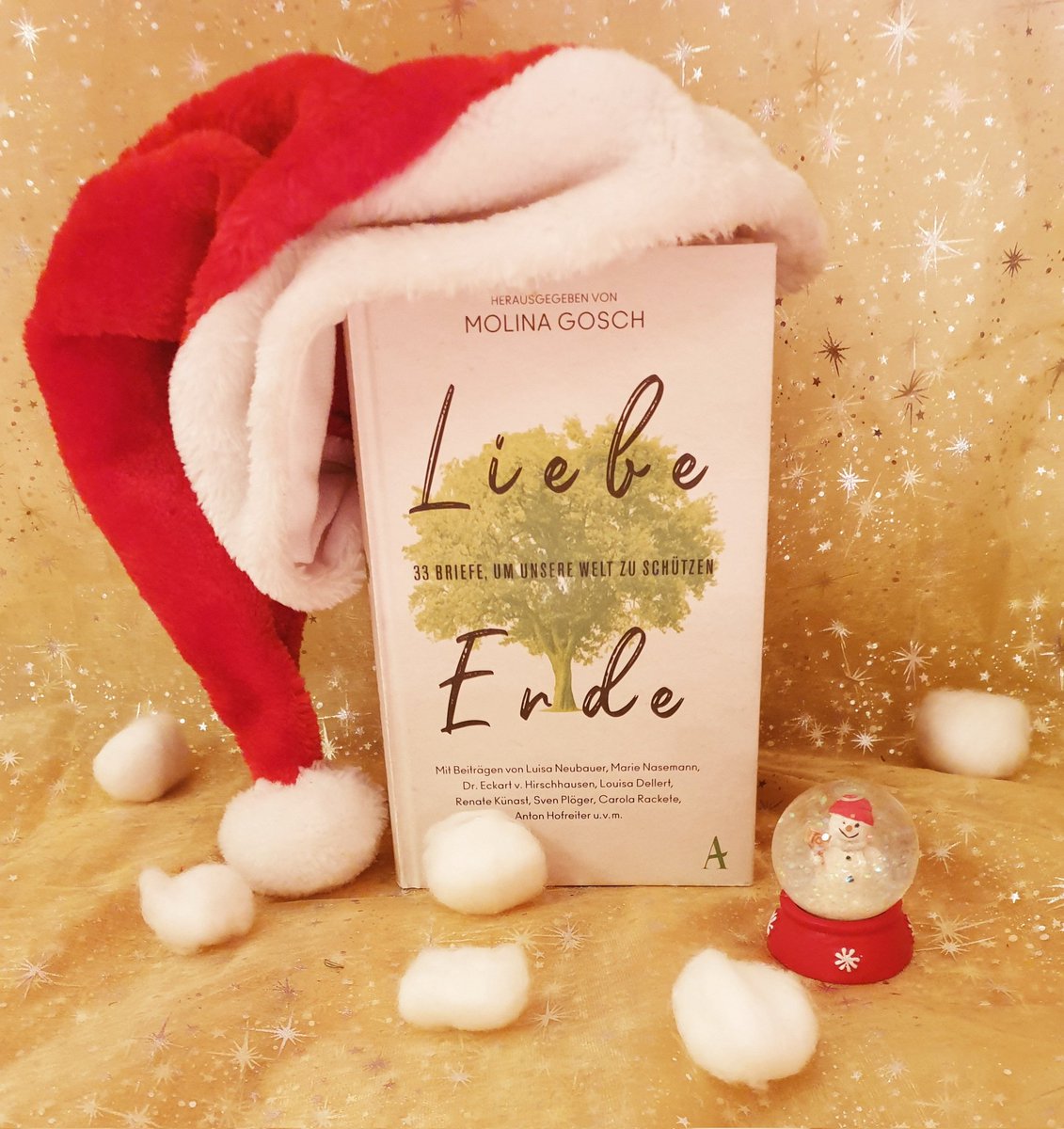 ⭐🎄20🎄⭐

Im Brief von @CaroRackete ✍💚🌍:

》Um überhaupt eine Scholle mit älterem Eis zu finden, auf der wir unsere wissenschaftl. Messstation aufbauen konnten, mussten wir 30 Min. im Helikopter fliegen - und das in der zentralen Arktis. Es war einfach zu warm gewesen.《