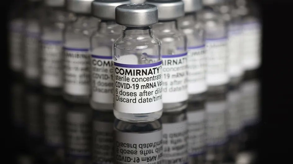 franceinfo's tweet photo. "On va faire peser chez les enfants le poids des adultes qui refusent la vaccination", selon un infectiologue

https://t.co/bJ4HxpMaXu https://t.co/nuSx4XehrM