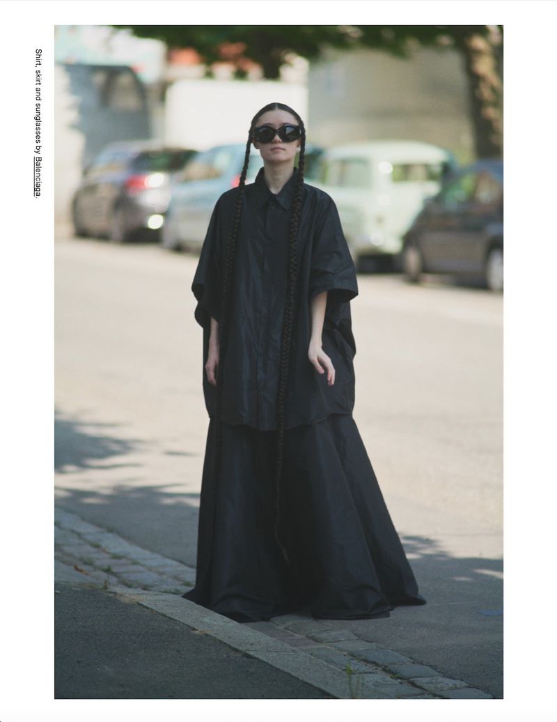 paper_muse's tweet photo. #DoubleMagazine #가을겨울호/ https://t.co/AnWHpYct92: YOU'RE LIKE MY YO YO - Photo #OlaRindal, Styling #MarieChaix
#FW21 #패션사진 #화보 https://t.co/Ipjbn6WlTm