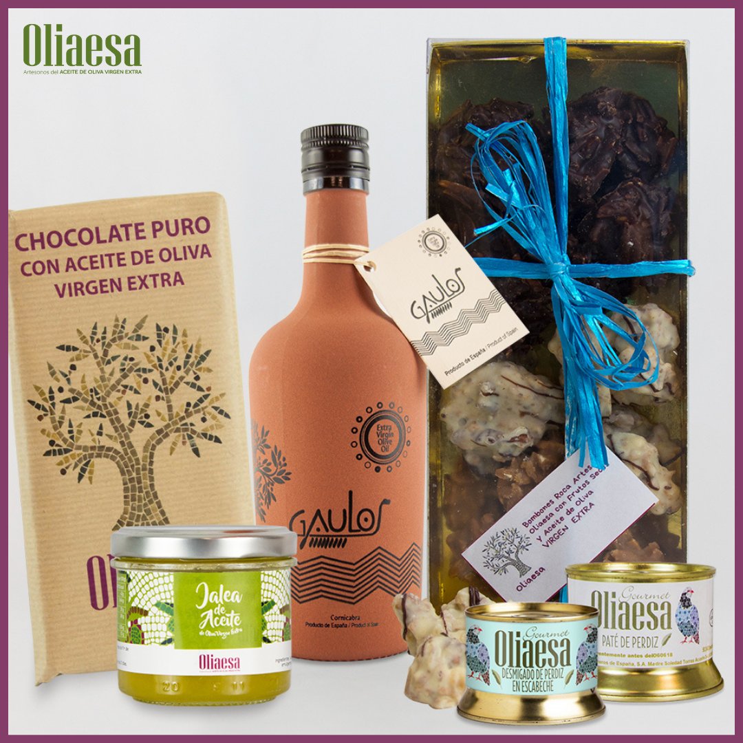 oliaesa's tweet photo. ¿Necesitas ayuda con los #RegalosDeNavidad? 😏 Con el #PackGourmet de #Oliaesa serás el rey 😎

¿A qué esperas para triunfar? 🎁 https://t.co/VR20UfKPGq

#ArtesanosDelAOVE #ElFavoritoDeTuMesa #AOVE #OliaesaEsCalidad #Jaén https://t.co/YW3KhUUbwV