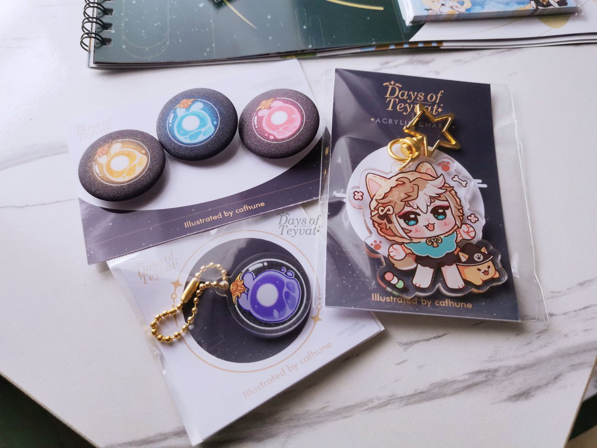 daysofteyvat's tweet photo. Actual photos of our calendar project ~ Everyone who pre-ordered please expect an email from us tonight!
PH orders, if you're gifting this and want it before Christmas, you may book lalamove/grab if you're within Metro Manila! #Daysofteyvat #genshinimpact https://t.co/2AGcOi7ygy