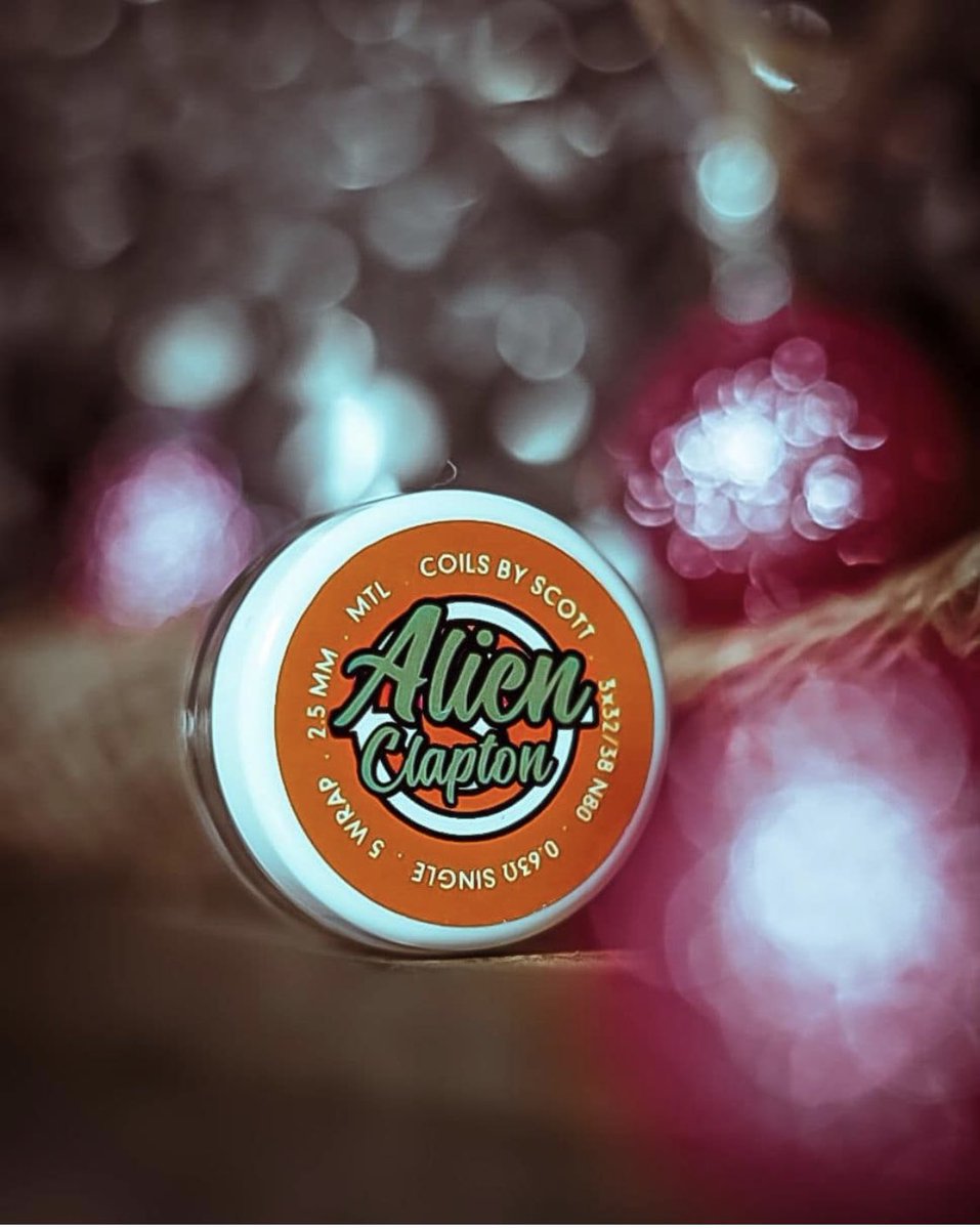 *GET YOUR ORDERS IN BEFORE CHRISTMAS*
I will be doing post runs everyday this week but if you’re wanting coils before the big day I would get them in today or tomorrow to be safe. 
coilsbyscott.co.uk

#vapeshop #vapefam #vapeon #vapelove #vapedaily #vapecommunity #vapelife
