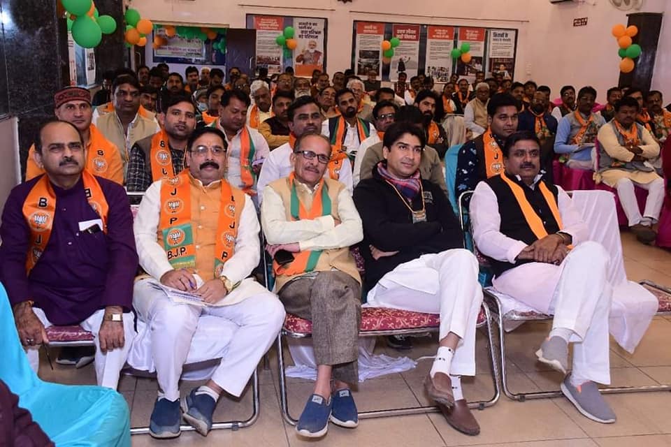 mudit_shejwar's tweet photo. भारतीय जनता पार्टी जिला प्रशिक्षण के तृतीय दिवस एवं समापन सत्र में आदरणीय @RampalSingh_BJP जी, आदरणीय @ramkushanmla जी के भाग लिया, विषय वक्ता के रूप में सम्माननीय @DrRaghvendrashr जी एवं सम्माननीय चेतन सिंह जी को सुनने का मौका मिला।     (Part 1/2 ) https://t.co/FMRjlBnPUN