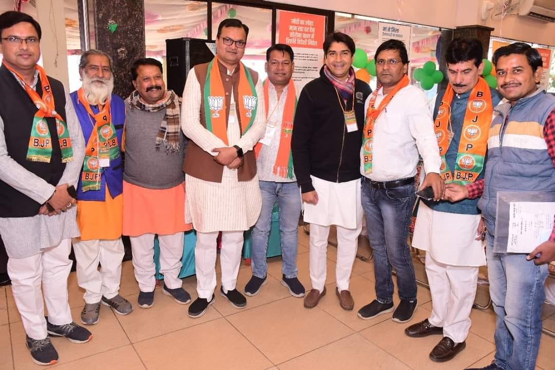 mudit_shejwar's tweet photo. भारतीय जनता पार्टी जिला प्रशिक्षण के तृतीय दिवस एवं समापन सत्र में आदरणीय @RampalSingh_BJP जी, आदरणीय @ramkushanmla जी के भाग लिया, विषय वक्ता के रूप में सम्माननीय @DrRaghvendrashr जी एवं सम्माननीय चेतन सिंह जी को सुनने का मौका मिला।     (Part 1/2 ) https://t.co/FMRjlBnPUN