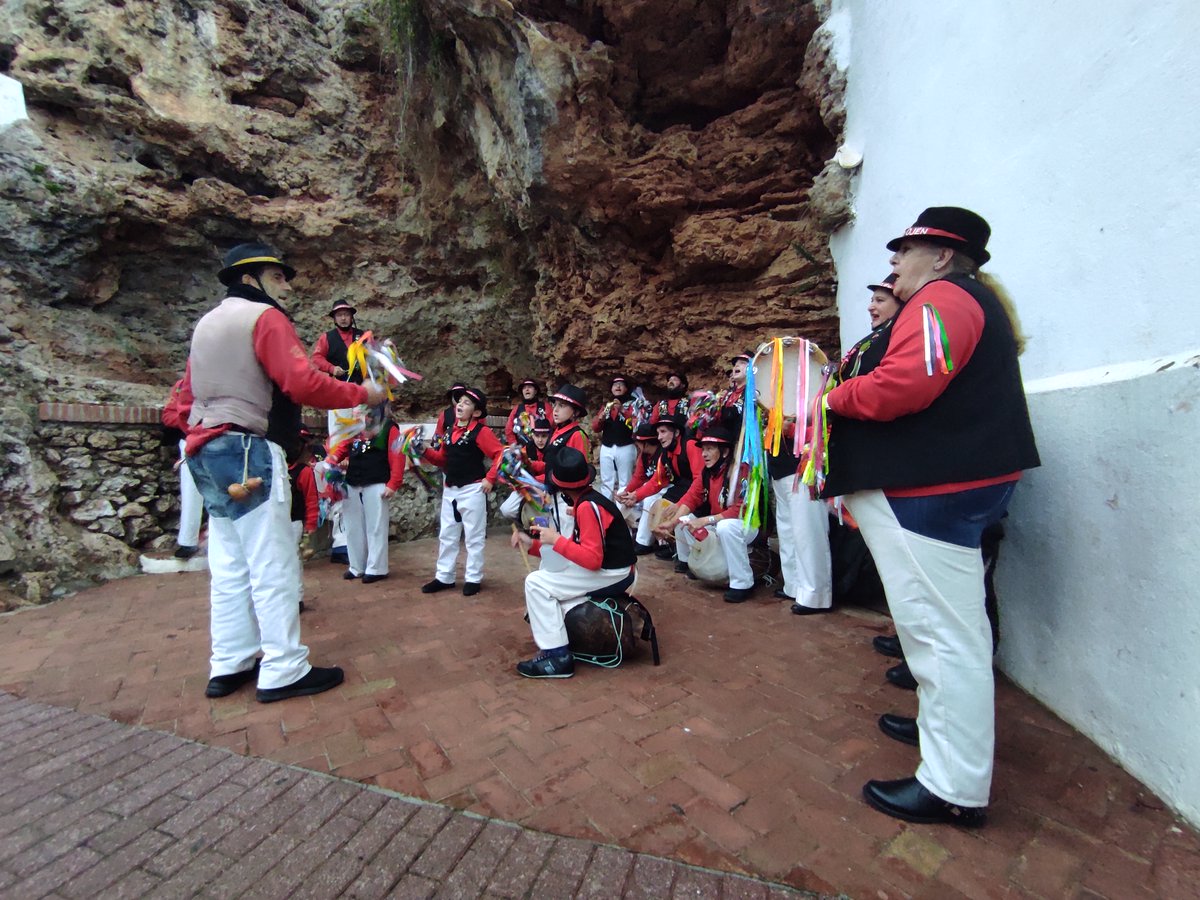 AytoOjen's tweet photo. #OjénNavidad   Una año más, y con este son 25, la Asociación Cultural San Dionisio organizó el tradicional Belén Viviente de la Villa de Ojén. Un representación de las figuras más importantes, así como de los usos y costumbres de la época.
#Ojén #sierradelasnieves #BelénViviente https://t.co/iCAw8Y4gyB
