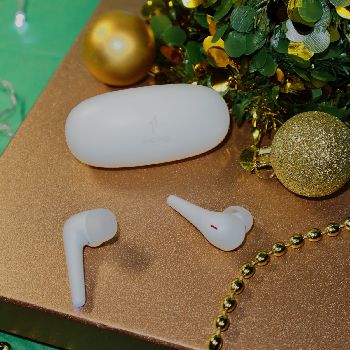 Gift yourself the perfect pair of headphones 🎁 
​
​You can't go wrong with a pair of ComfoBuds Pro - they exceed all your expectations 🎶💫