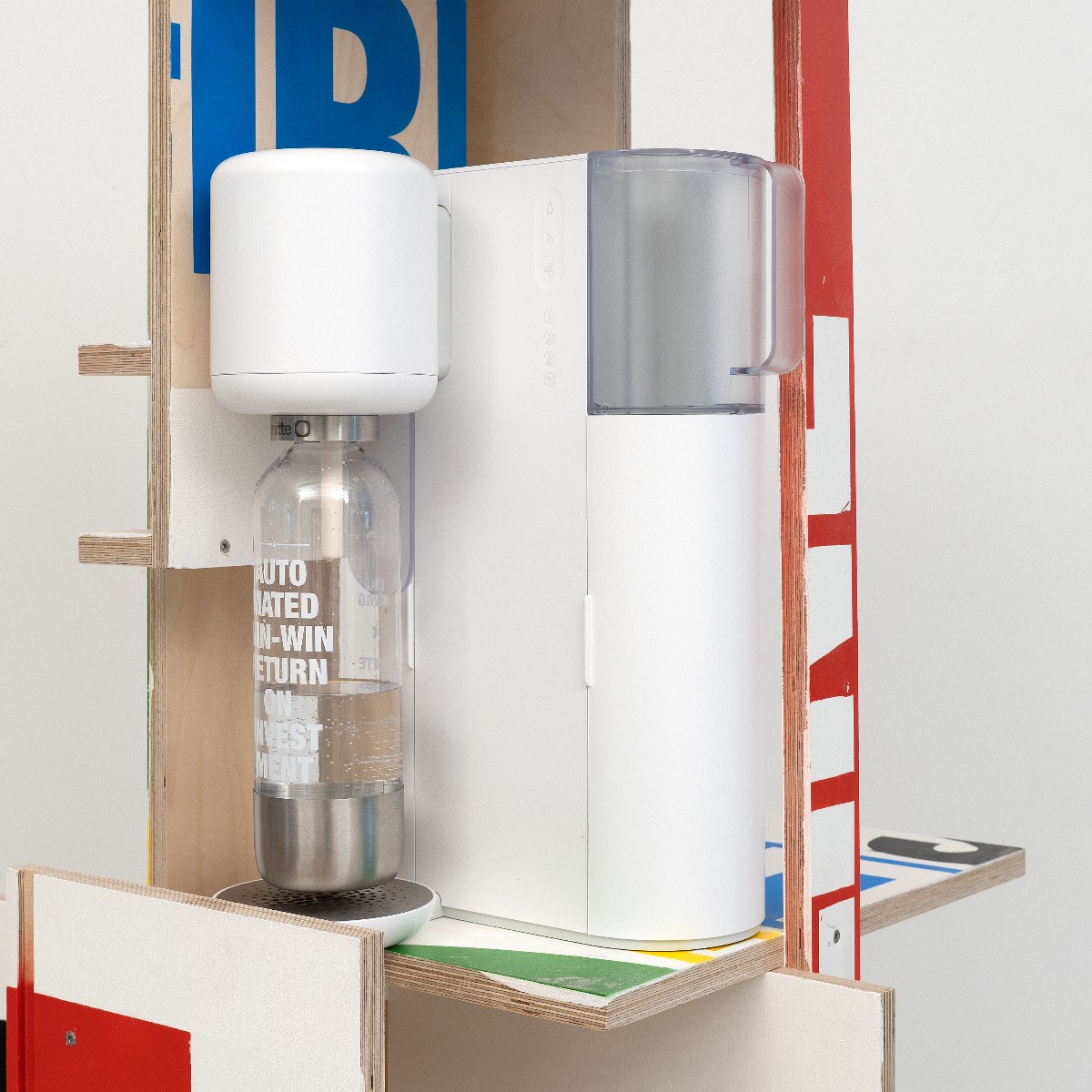 mittewater's tweet photo. Head to our IG to win the limited edition Mitte Home water bottle created by the venerated artist and designer Eike König. 💥 We’re raffling off 5 of the limited edition bottles.💥 More details on https://t.co/BvCIucIHcm https://t.co/ZtLDBuvsXr