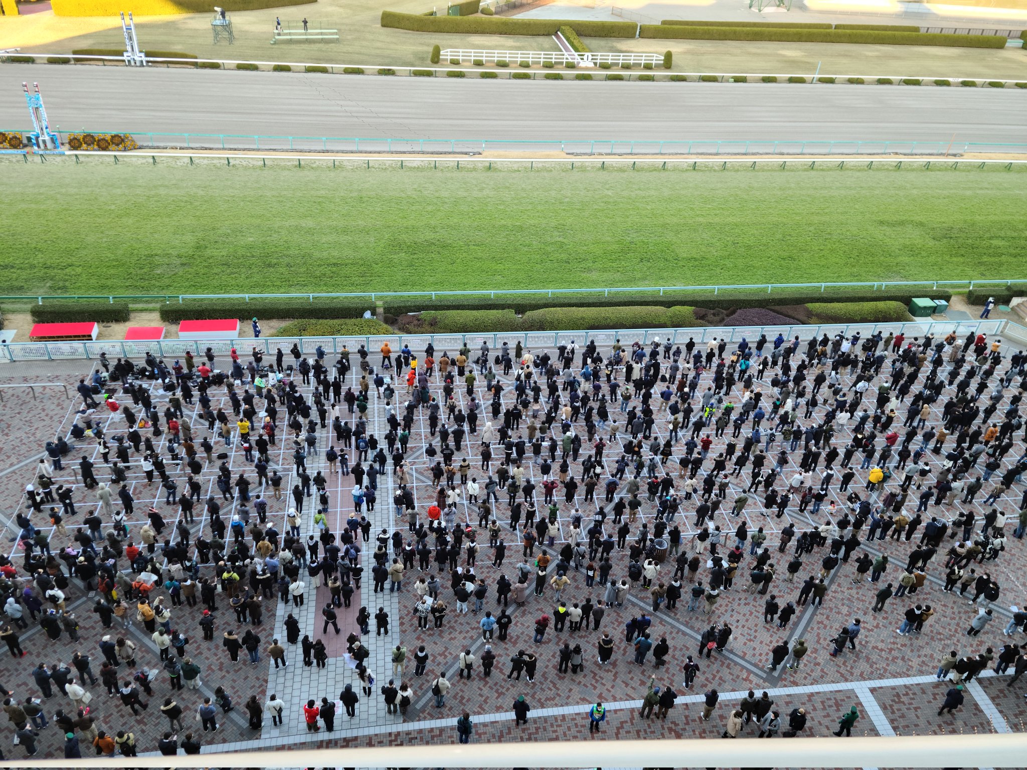 FHCVLGtVkAEMdzv?format=jpg&name=large