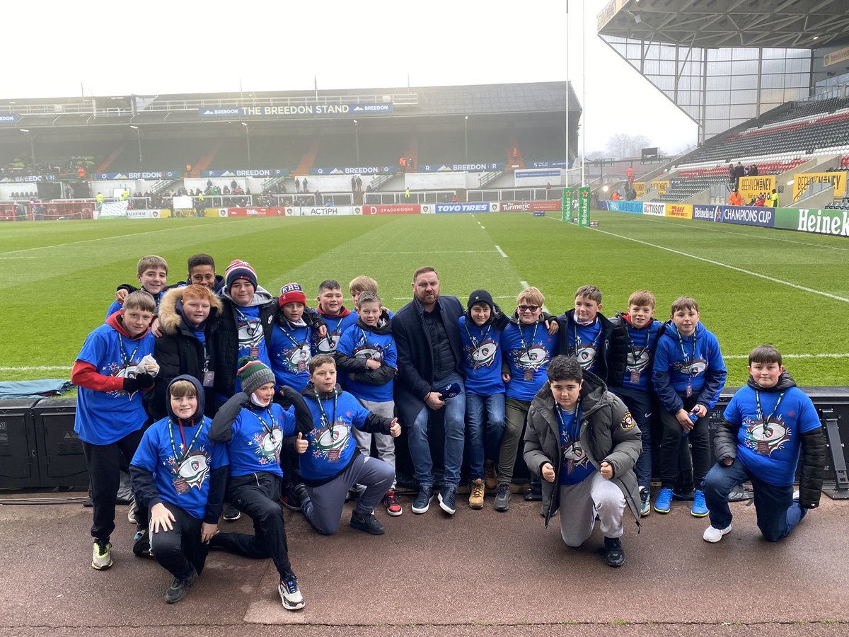 Scott Lydon (@scottlydon) on Twitter photo Many thanks <a href="/AndyGoode10/">Andy Goode</a> helped make the day for the boys @oldnewtsacademy special <a href="/TheRugbyPod/">The Rugby Pod</a> Many thanks <a href="/AndyGoode10/">Andy Goode</a> helped make the day for the boys @oldnewtsacademy special <a href="/TheRugbyPod/">The Rugby Pod</a>