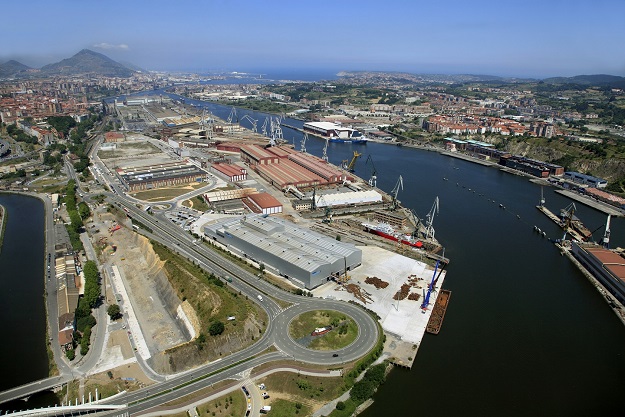 Aldakosta's tweet photo. Nave de alquiler independiente a estrenar  con muelles de carga en Sestao
https://t.co/zI937fFSQE https://t.co/IJ5oThl8wS