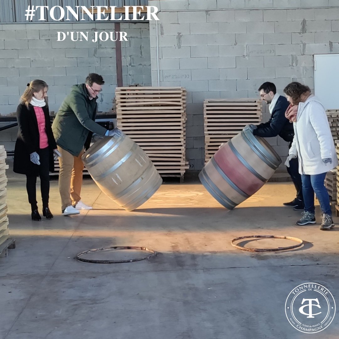 TonnellerieCA's tweet photo. Encore à la recherche d'un cadeau original ? Offrez un bon #TonnelierDunJour pour une découverte immersive VIP de la #Tonnellerie de #Champagne: visite + montage et roulage #FUT + #degustations 
Détails en MP + site partenaire  @ReimsTourisme 
#oenotourisme #ExperienceAlaRemoise https://t.co/0GkCL242p4