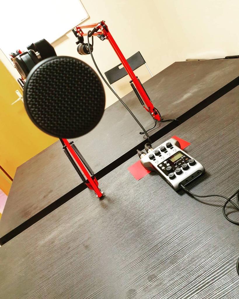 Starting a new job 🙂 I left the one with the laser engraved glass things for a media company. I am responsible for the production of podcasts, and here is the result of planning all the tech needed. 
..
.
.
.
.
.
.
.
.
.
.
#newjob #podcast #podcasting #podcasts #podcaststudi…