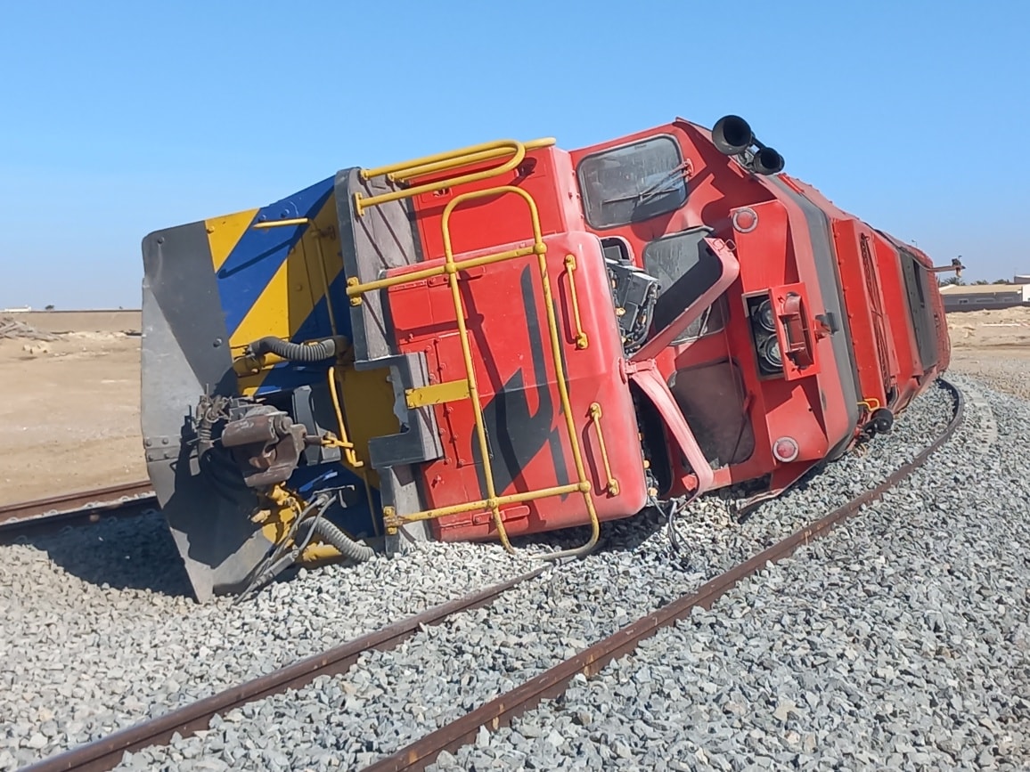 _ArriveAlive's tweet photo. Runaway train derailed in Swakopmund  https://t.co/ZPkay3Ukkt 

#ArriveAlive #RunawayTrain #Derailed #WCSI @TruckAndFreight https://t.co/X2LdnB3X9M