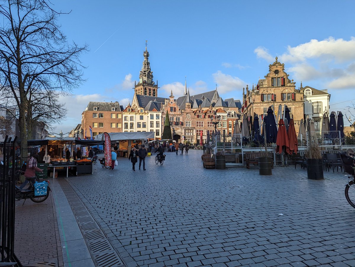 My city, #nijmegen. The market is opened amidst a new lockdown.