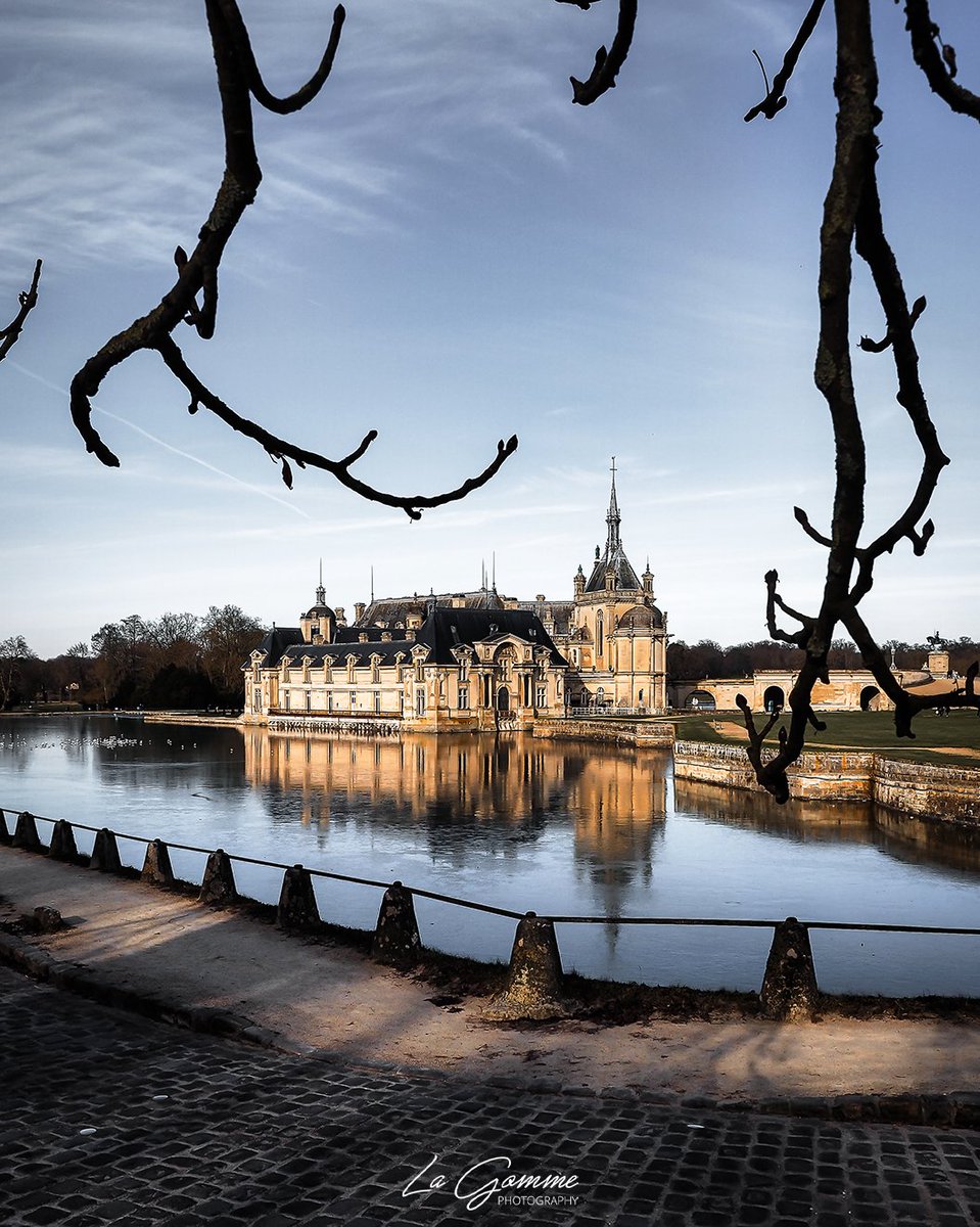 La_Gomme's tweet photo. 👑 Chantilly Castle - France
#chantilly #chateaudechantilly #chantillycastle #domainedechantilly #hautdefrance #oise #picardie #winter https://t.co/2vXrfDHWUd