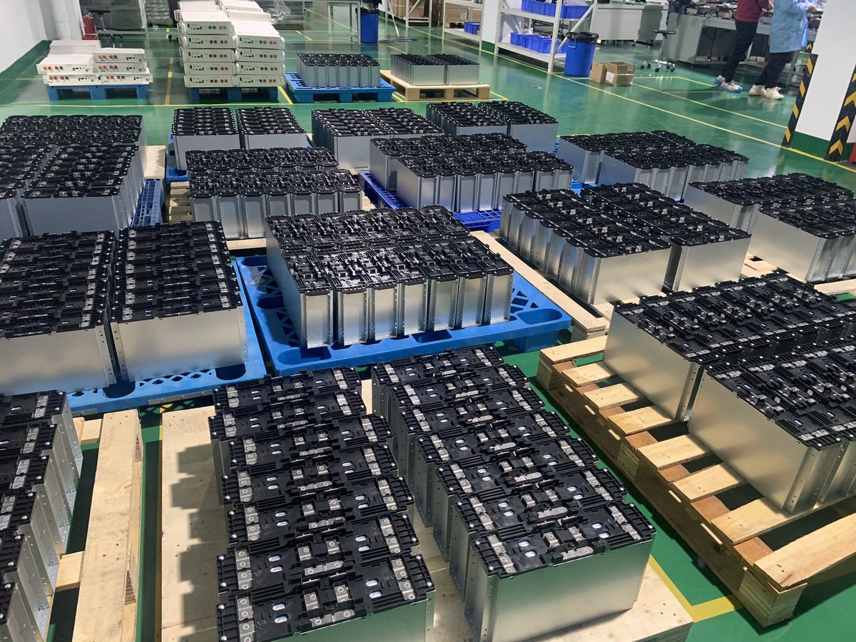 jiao120's tweet photo. PYTES ENERGY LFP batteries with sufficient inventory are ready for shipment. #Victron #Pytes #solarenergy #solarpower #EnergyStorage #NetZero #renewableenergy #Battery https://t.co/pF67FI8ai4