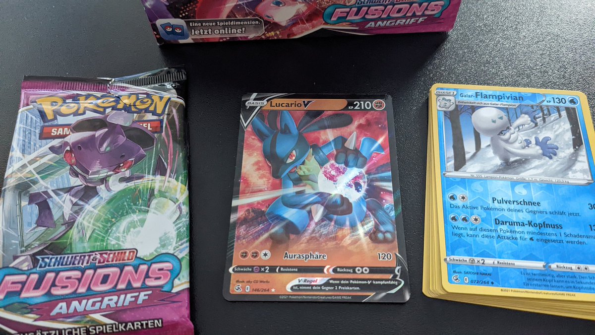 IKAY_SP's tweet photo. Türchen Nr. 20
Lucario V und Reverse Holo Galar Flampivian
#Fusionsangriff #Adventskalender https://t.co/0pYTbSvFRp
