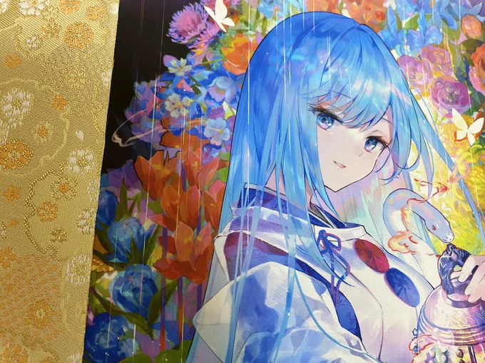 #光る美少女展京都 の絵巻物サンプル頂きました〜!和紙ってこんな発色良く印刷できるものなんだ…!って驚いた(そして皆さんサイン入れて下さっててすごい…お宝だ…🙏🙏) 