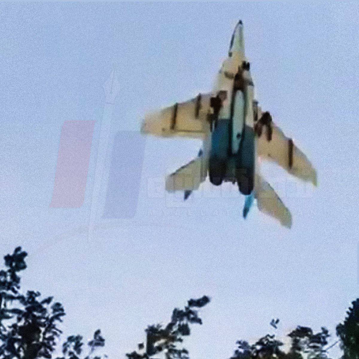 Many rocket-equipped fighter jets took off &amp; landed at Magway between 11 a.m. and 12 pm, with 9 jets reportedly landing at Magway Air Force. #HelpMyanmarIDPs #Dec20Coup   #WhatsHappeningInMyanmar