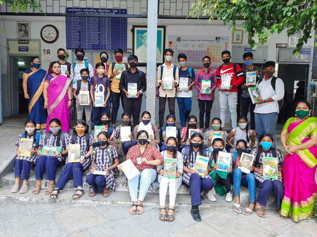 CSR_Persistent's tweet image. #342 Persistent employees donated for School Kit Drive this year, supported 2520 students across 12 Schools in Pune, Nagpur, Bengaluru, Hyderabad, and Goa with 10+ items like notebooks, workbooks ,mats, sweaters, hearing aids etc. #CSR #PersistentFoundation