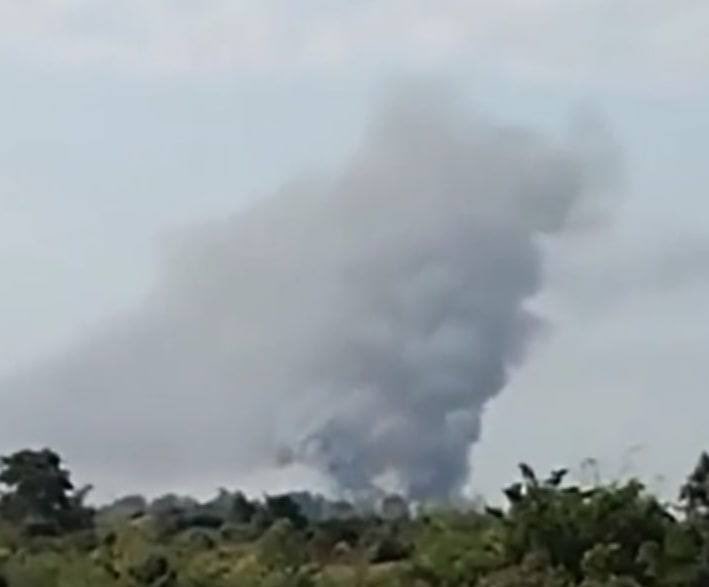 2021Revtweets's tweet photo. YeDway village, Kanbalu tsp, Sagaing region, has been on fire by Junta troops. Furthermore, on Dec17, they set fire to KanGyi(west) vlg, Kanbalu, &amp; people fled.
#HelpMyanmarIDPs
#Dec20Coup  
#WhatsHappeningInMyanmar https://t.co/Ka6X9TUzrj