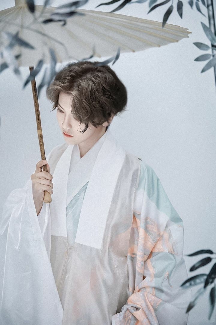 HUNHANLOOKS's tweet photo. #hunhan
#hunhanday
#hunhan1220day https://t.co/lrjhO03hDv