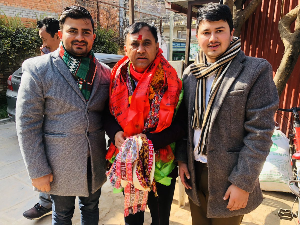 aasuth's tweet photo. प्रीय @bishwaprakash77 दाइ 
जय नेपाल ।।
      नेपाली कांग्रेस जस्तो गौरवशाली इतिहास भएको पार्टीको महामन्त्री निर्वाचित हुनुभएकोमा हार्दिक बधाइ । 

 इश्वरको कृपा , नेपाली कांग्रेसका आम कार्यकर्ता को भरोसा र तपाईं आफ्नो अदभुत क्षमताको कारण तपाईं आज यो स्थानमा विराजमान हुनुहुन्छ । https://t.co/yA3yGZB1oP