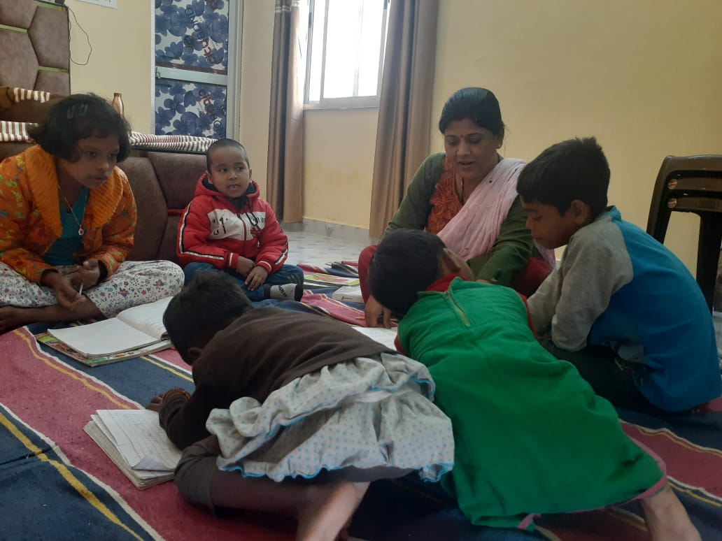 saathfndn's tweet photo. 10th and 12th December 2021
#saathfoundation@Ranchi@jaridih,phusro
Our regular free education class@Mrs Sunita singh@Sunil singh ji ,Ranchi🙏@Tulsi ji,jaridih 🙏
#saathfoundation #FreeEducation #FreeEducationClass #helpinneed #helpinghands #helping https://t.co/VFw5nIEiIa