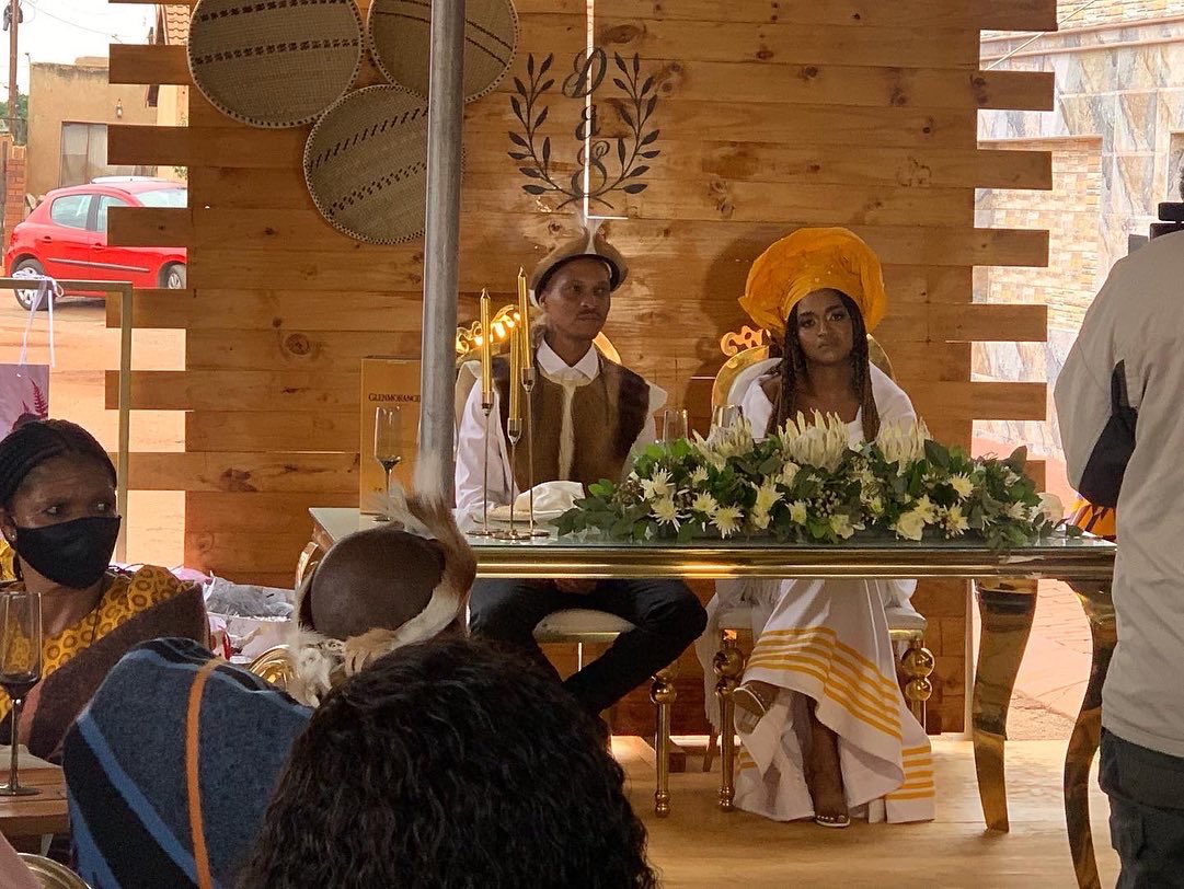 MasheanePopo's tweet photo. ππππππππππππ #FamilyWedding #Dumi&Siziwe #Life/Light/Love #UMABO π€©πππ
β¦ and now these three remain: faith, hope and live. But the greatest of these is LOVE π§‘ππ€ https://t.co/KmlAHQUNQK