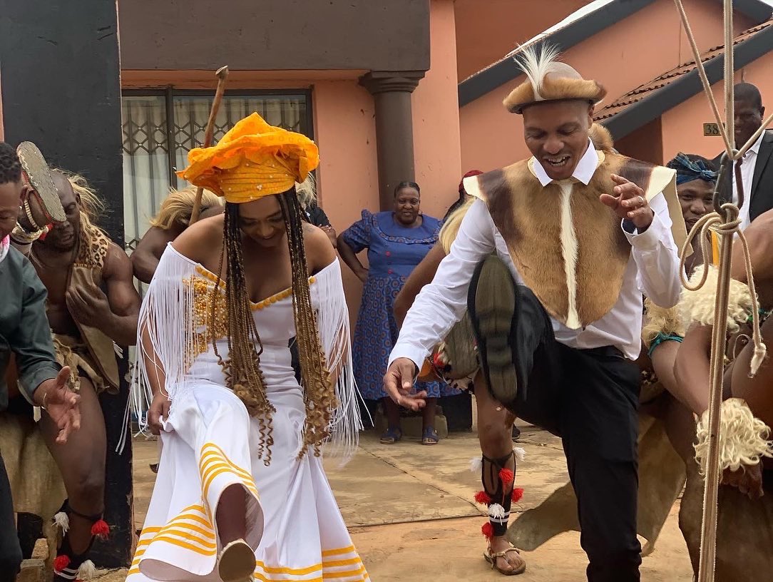 MasheanePopo's tweet photo. ππππππππππππ #FamilyWedding #Dumi&Siziwe #Life/Light/Love #UMABO π€©πππ
β¦ and now these three remain: faith, hope and live. But the greatest of these is LOVE π§‘ππ€ https://t.co/KmlAHQUNQK