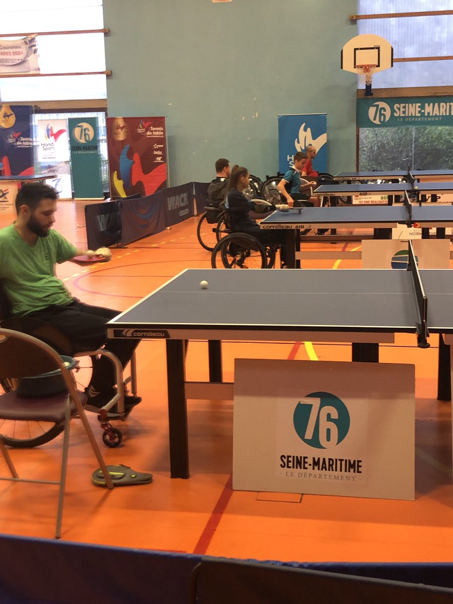 DavidLamiray's tweet photo. Passage ce matin au #CRJS de Petit Couronne pour l’ouverture du stage handisport de tennis de table 🏓, soutenu par la @MetropoleRouenN.
Une belle opération portée par le club de #Boos «Ensemble c’est tellement + sport» où les valides se mettent à disposition des handis. https://t.co/HMZHk4OnGy