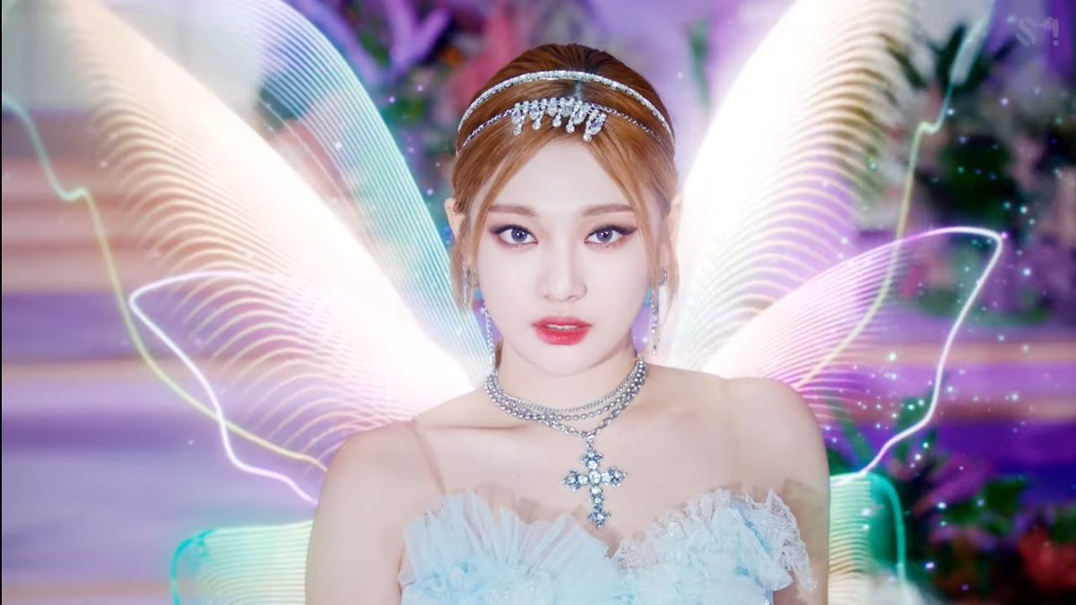 jnvnoir's tweet photo. ningning literally gave us everything. from being the amazing main vocalist, her great dancing skills, her visual, and a main rapper material. I'M TELLING YALL, SHE'S AN ALL-ROUNDER. she's an ace, no arguments

#NINGNING #닝닝 #宁艺卓 #aespa #MYDreamsComeTrueWithAESPA https://t.co/VKQgKRJY8X