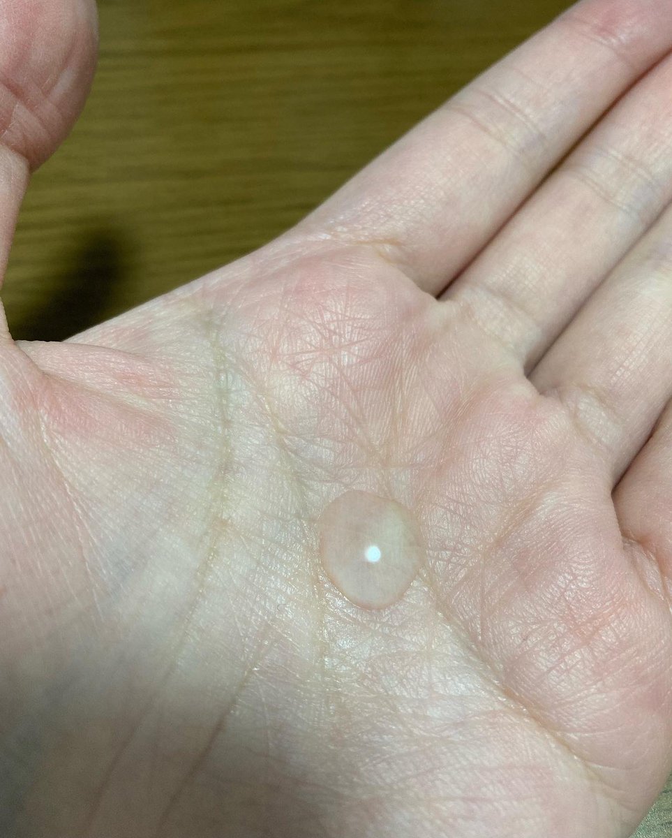 PXB1TOlzvjphyac's tweet photo. SAIKAU lotion
催花雨（さいかう）ローション 30ml

無臭でとろみのあるテクスチャーで、塗った後の顔のしっとり感が保湿されて入れ感じで気に入ってます👍✨

#モニター #SAIKAU #催花雨 #催花雨ローション #敏感肌スキンケア #シンプルスキンケア @saikau_official https://t.co/jSEL1AT5VV