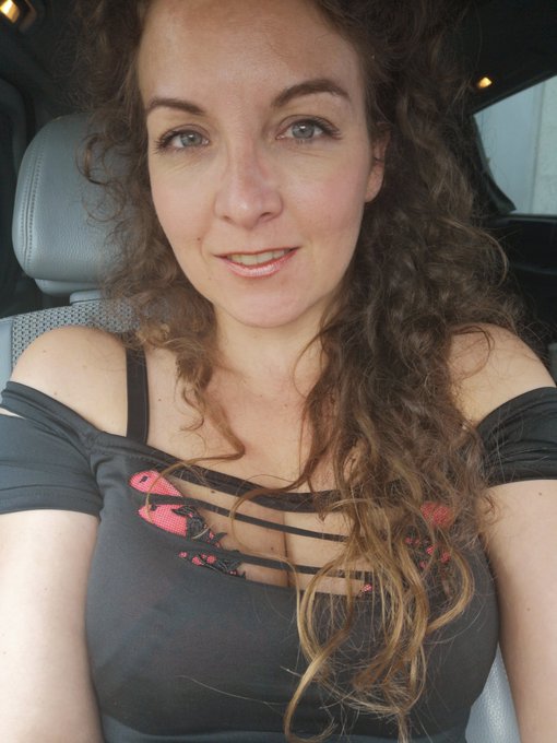 Comment allez-vous ce matin ? 😉 https://t.co/fk7R3CbV5B
