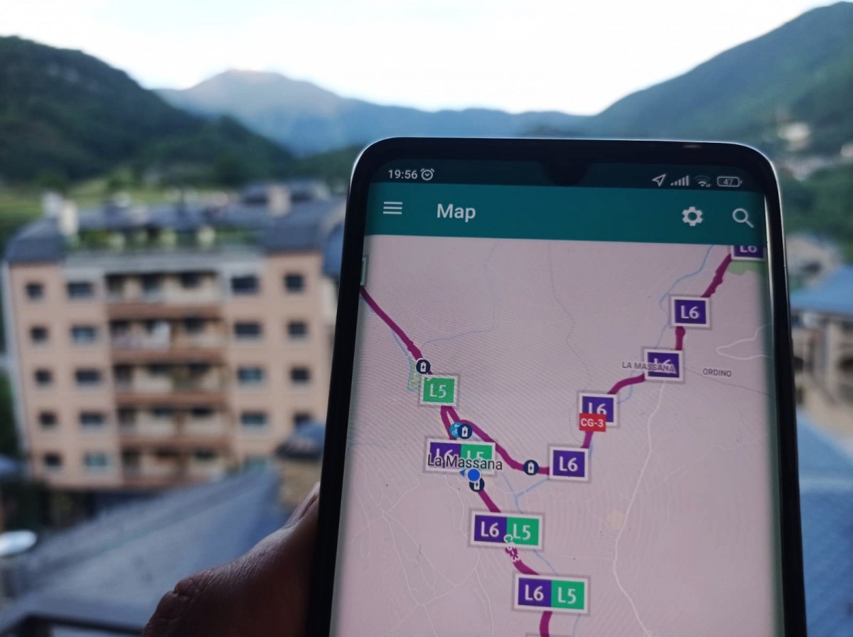 bondia's tweet photo. @FEDA_Andorra vol més rigor de les companyies perquè l’#app Mou-t-b funcioni millor #MOUTB #Mobilitat #Andorra https://t.co/xM9SHDwMhN https://t.co/EjqEZcH2RS