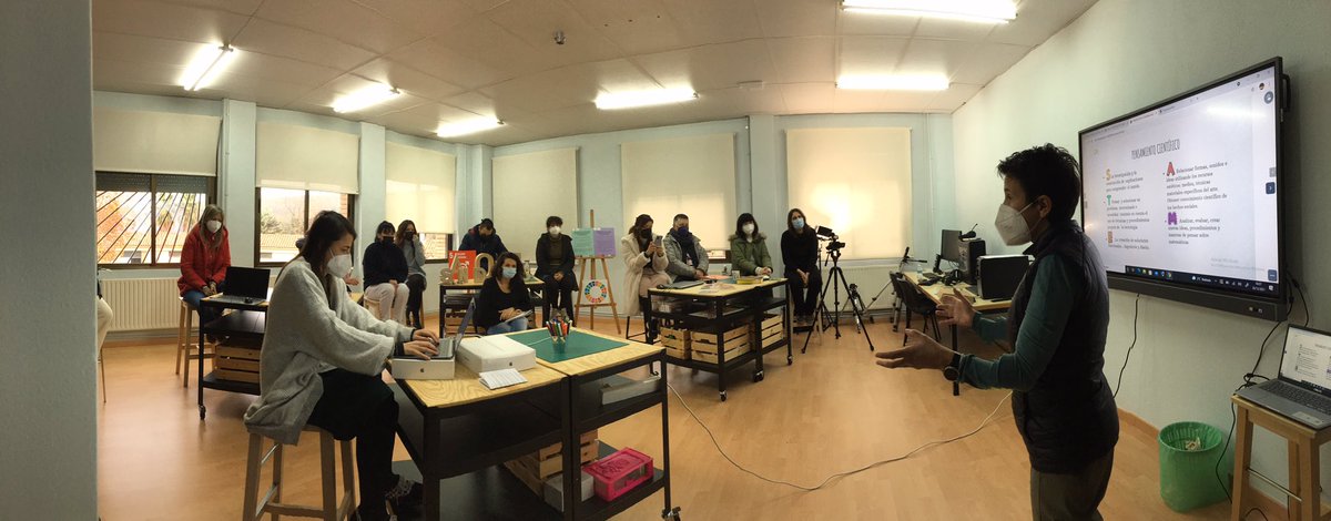 cpmariadeavila's tweet photo. Comenzamos la 1a sesión de nuestro Proyecto de Innovación #STEAM con la explicación del proyecto #STEAMLabARAGON por parte del equipo #STEAM Gracias @guaytecno y a Sílvia Coscolin. @dgafprofesorado @TeresaBallestin #STEAMLabFormaciones #STEAMLabCentros #STEAMLabComunidad https://t.co/480Df4JDdi