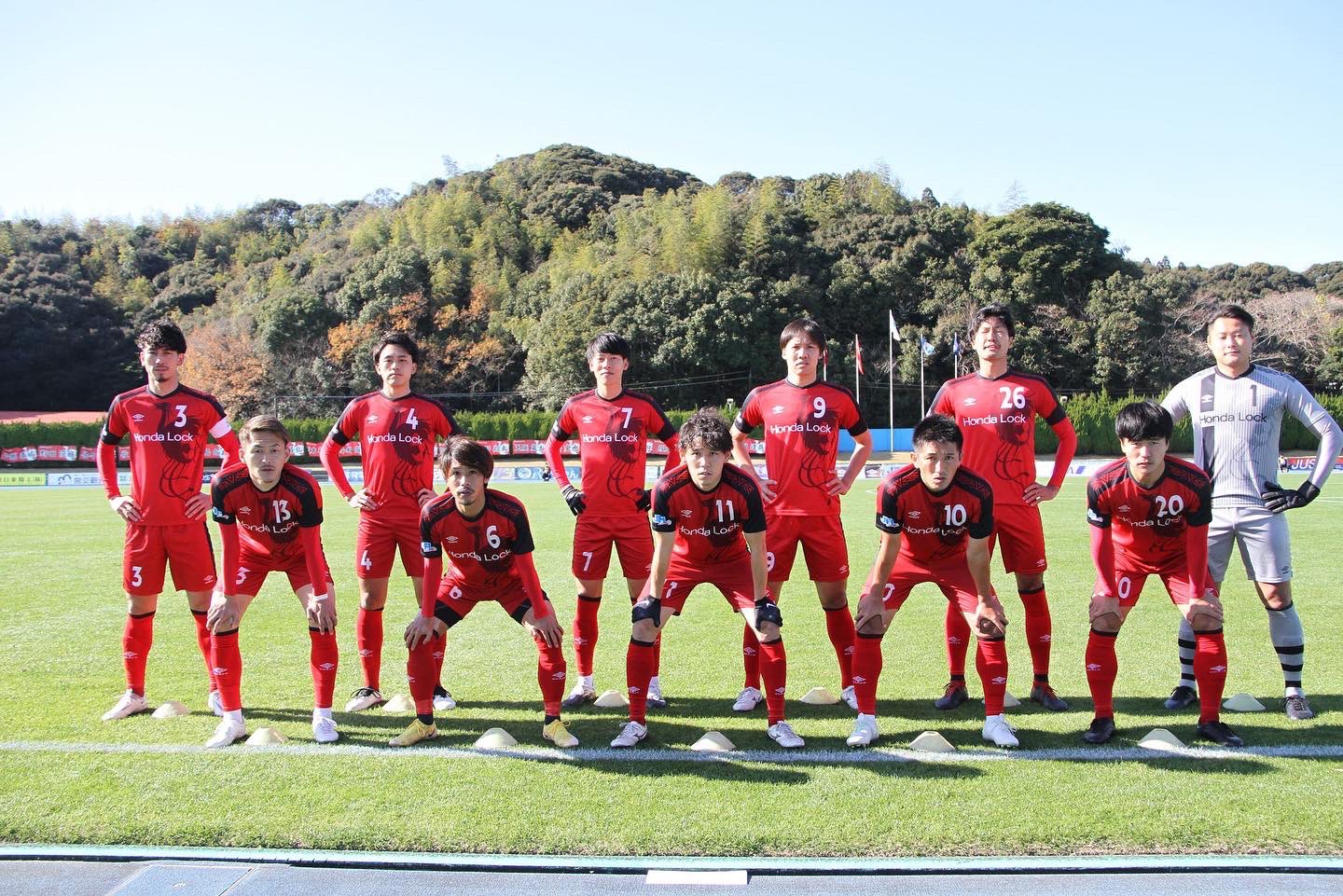 ホンダロックsc Honda Lock Sc 21年度jfl 地域リーグ入替戦 Fc Ise Shima 3 2 玉城 米良 高橋 セットプレーからの得点で勝利しました この結果により 来シーズンもjflの舞台で戦うことが決まりました 1年間ご声援ありがとうご
