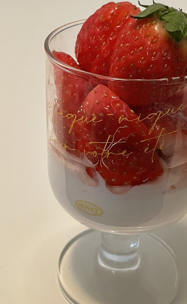 겨울 쭈아
1일 1딸기컵을 할 수 잇기 때문 🍓🤍