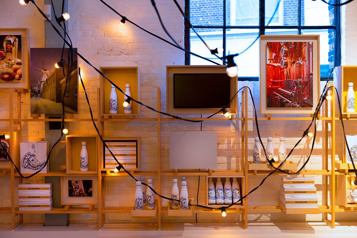 Het I-Punt in de Waag is i.v.m. de corona-maatregelen gesloten t/m 14-01-22.
Wij zijn via telefoon: 010-473 30 00 en email: info@sdam.nl bereikbaar.
Voor de D-Bottle &amp; VVV bonnen kun je via bovenstaande contact gegevens Click &amp; Collect bij ons regelen.