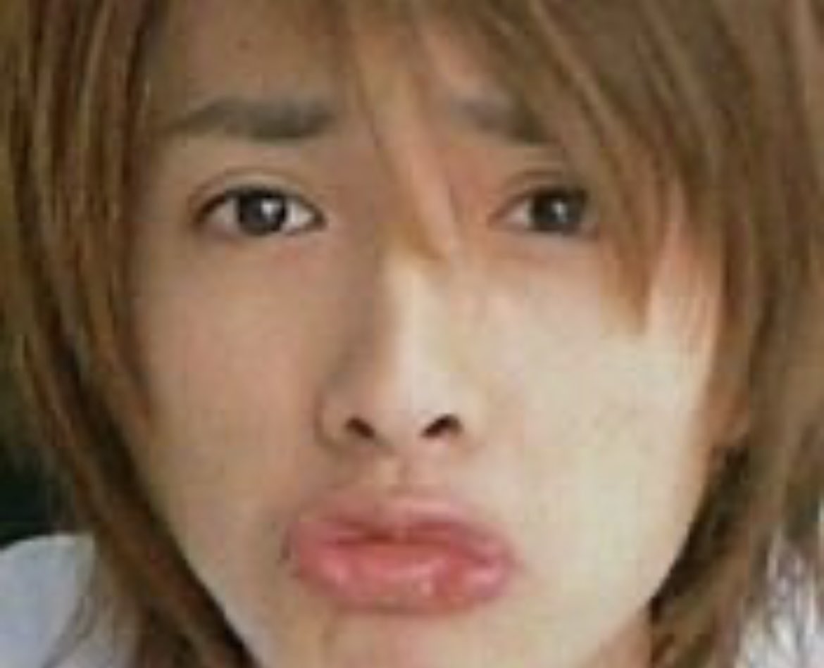 uuu_yanmaaa's tweet photo. ってかギャルで思い出したけど、昨日(2日目)序盤たこちゅーみたいな表情がめっちゃ多くて「内博貴さんだアアアアアアア」ってなった(画質の悪さは目を瞑ってほしい) https://t.co/psiuvvznsG