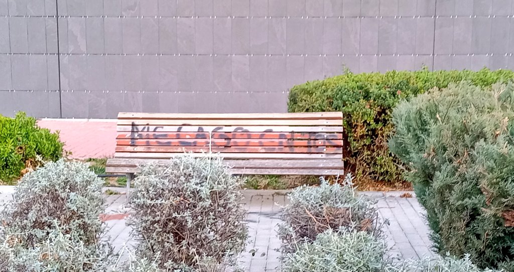 iibagar's tweet photo. El espíritu del barrio 😊 #AsíEstamos #Jajajajaja #MadridSur #EnTos #FelizLunes https://t.co/cMChOd7KdM